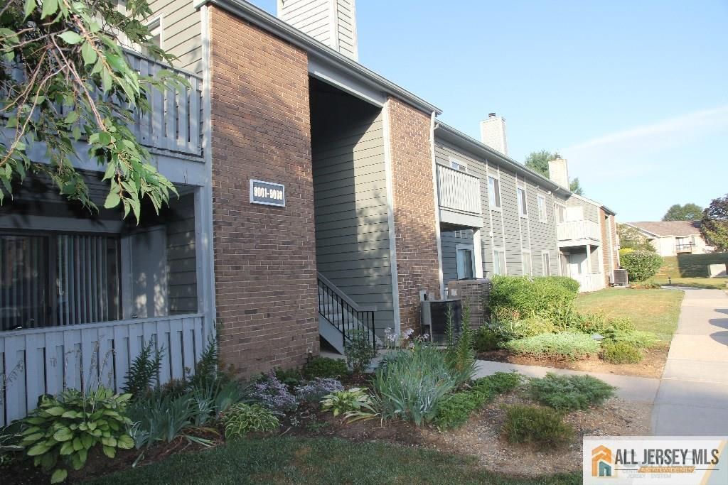 9006 Tamarron Drive, Plainsboro, NJ 08536