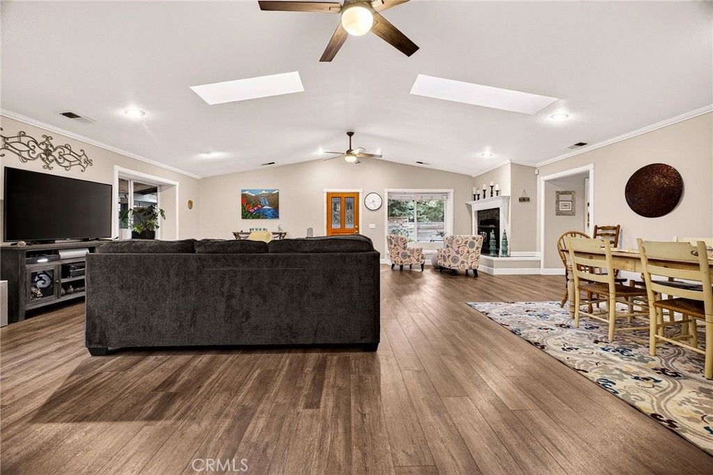 Image 13 of property listing at 1636 Oak Park, Chico, CA 95928