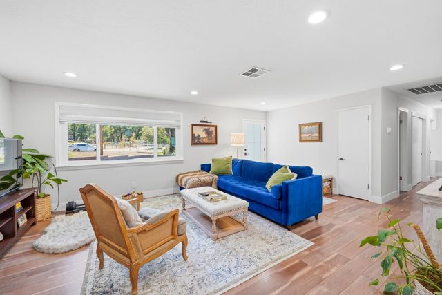 10761 Baker Downs, Penn Valley, CA 95946
