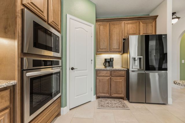 1030 Timber Ridge Drive, Justin, TX 76247