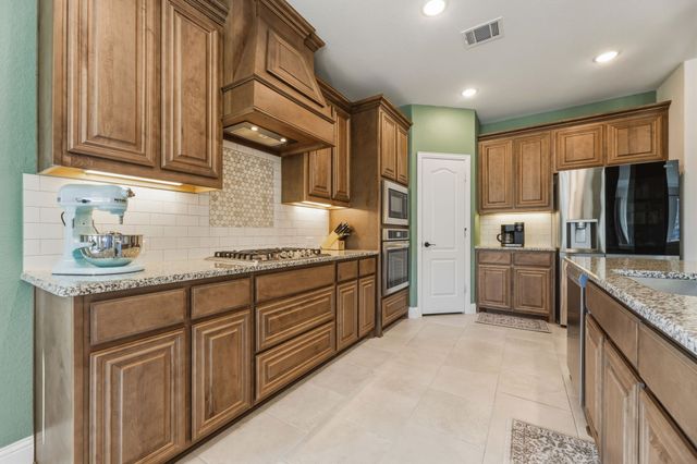 1030 Timber Ridge Drive, Justin, TX 76247