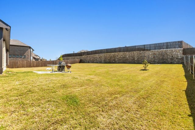 1030 Timber Ridge Drive, Justin, TX 76247