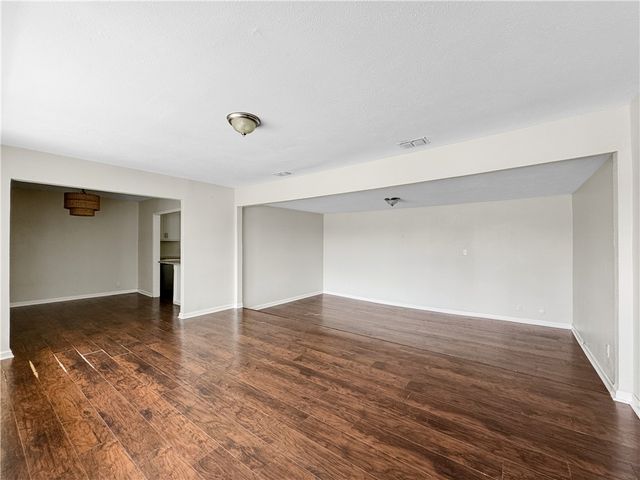 1034 McClendon St, Corpus Christi, TX 78404