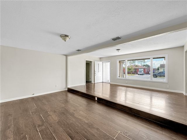1034 McClendon St, Corpus Christi, TX 78404