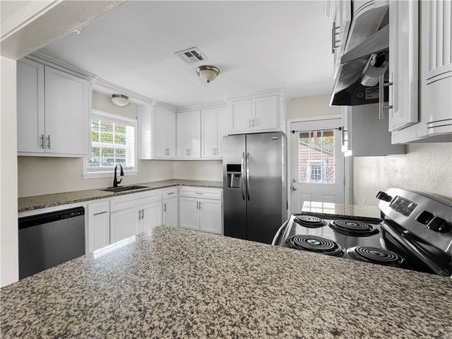 1034 McClendon St, Corpus Christi, TX 78404