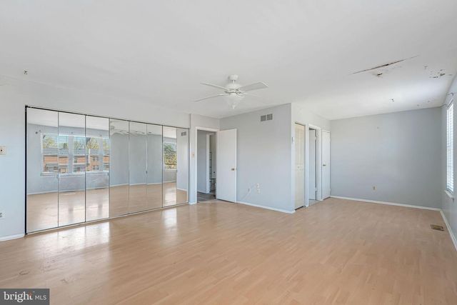 2040 HARBOUR DR, Palmyra, NJ 08065