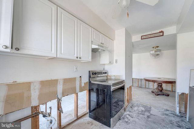 2040 HARBOUR DR, Palmyra, NJ 08065