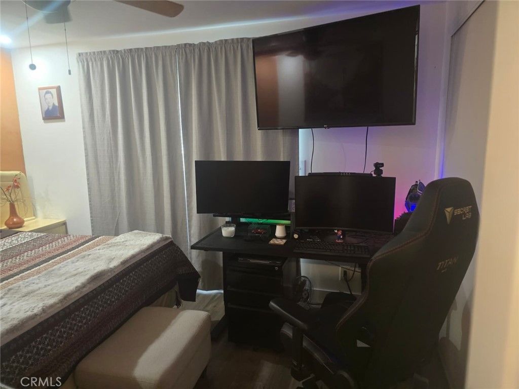 Image 21 of property listing at 15621 Beach blvd 28, Westminster, CA 92683