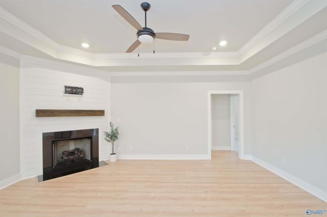 21779 Natures Cove Drive, Athens, AL 35613