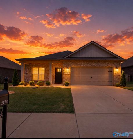 21779 Natures Cove Drive, Athens, AL 35613