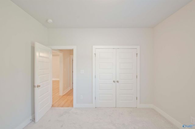 21779 Natures Cove Drive, Athens, AL 35613