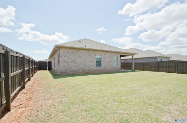 21779 Natures Cove Drive, Athens, AL 35613