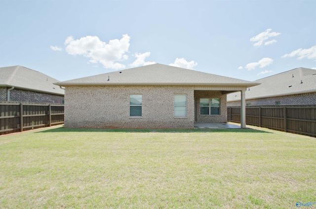 21779 Natures Cove Drive, Athens, AL 35613