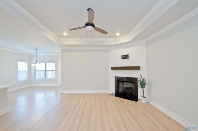 21779 Natures Cove Drive, Athens, AL 35613