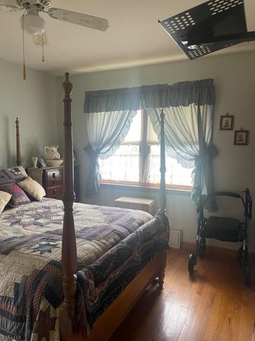 8 Regina Ln, Independence Twp., NJ 07838