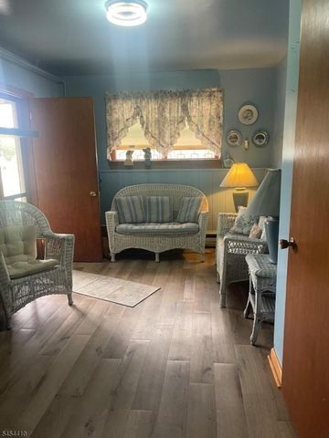 8 Regina Ln, Independence Twp., NJ 07838