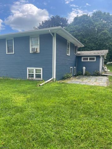 8 Regina Ln, Independence Twp., NJ 07838