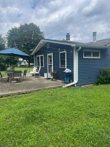 8 Regina Ln, Independence Twp., NJ 07838