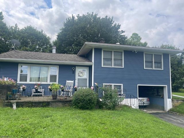 8 Regina Ln, Independence Twp., NJ 07838