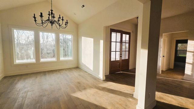 257 Ridge Road, Wellford, SC 29385