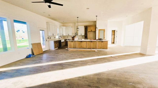 257 Ridge Road, Wellford, SC 29385