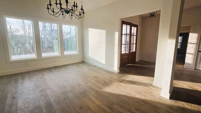 257 Ridge Road, Wellford, SC 29385