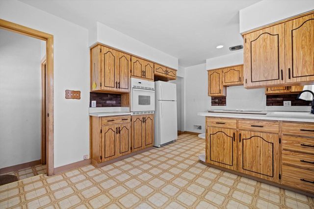1514 22nd STREET, Kenosha, WI 53140