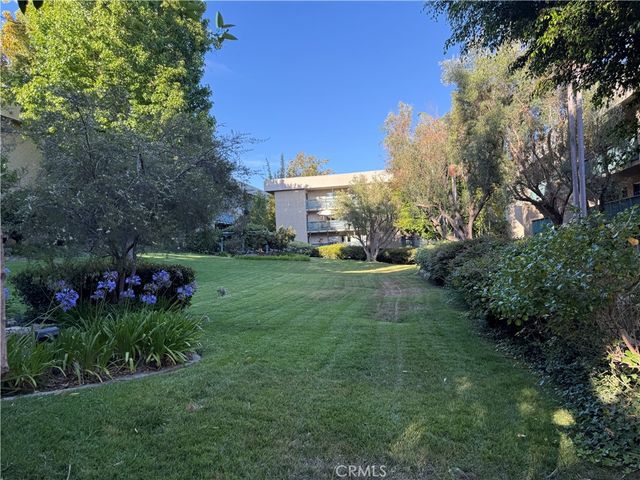 576 N Bellflower, Long Beach, CA 90814