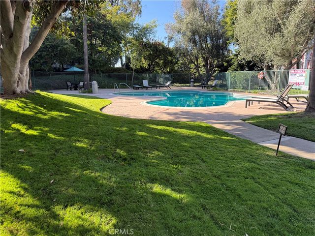 576 N Bellflower, Long Beach, CA 90814