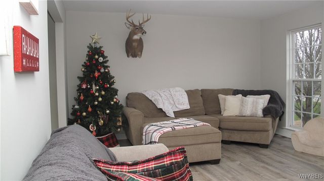 6344 Green Valley Lane, Lockport Town, NY 14094