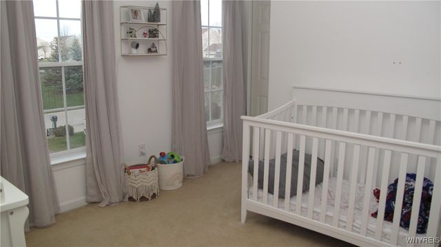 6344 Green Valley Lane, Lockport Town, NY 14094