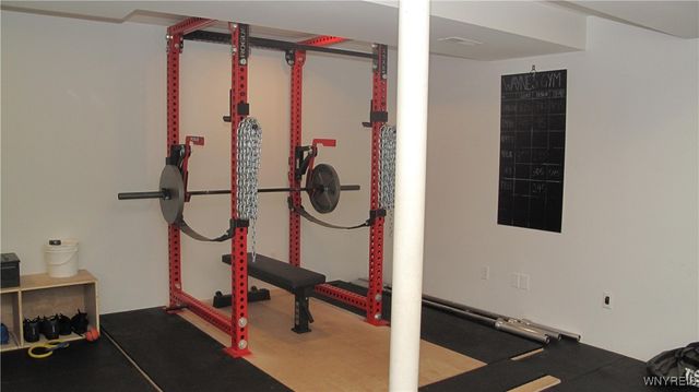 6344 Green Valley Lane, Lockport Town, NY 14094