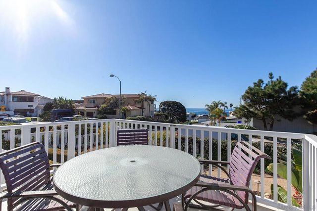 5741 Chelsea Ave, La Jolla, CA 92037