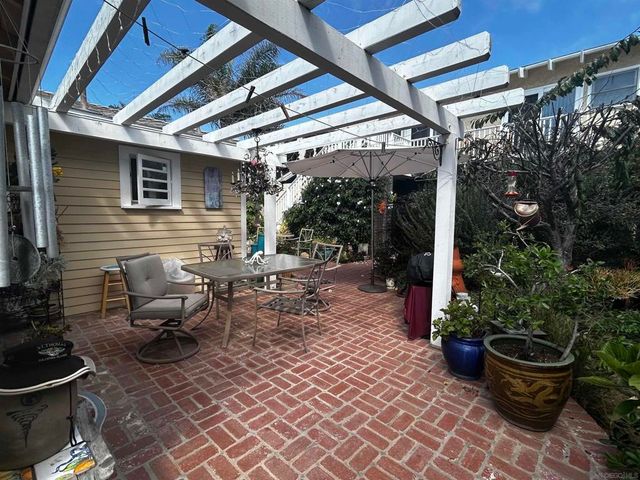 5741 Chelsea Ave, La Jolla, CA 92037