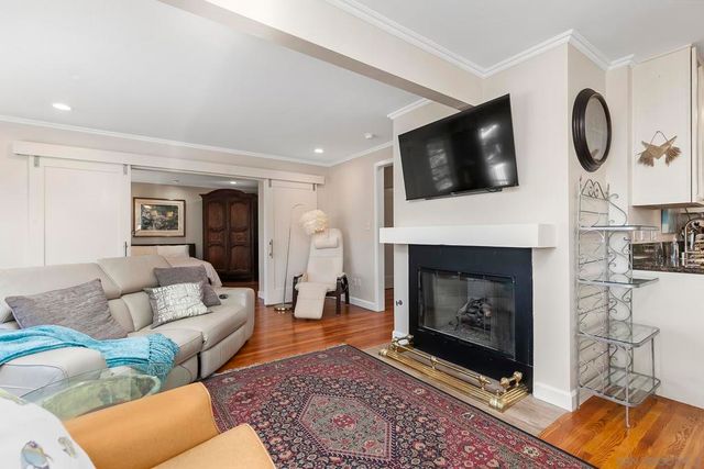 5741 Chelsea Ave, La Jolla, CA 92037