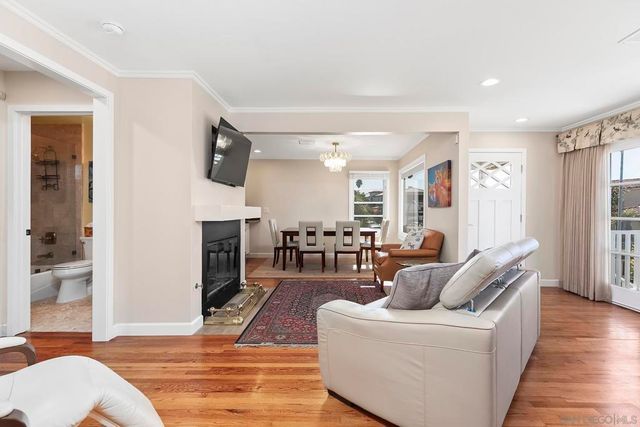 5741 Chelsea Ave, La Jolla, CA 92037