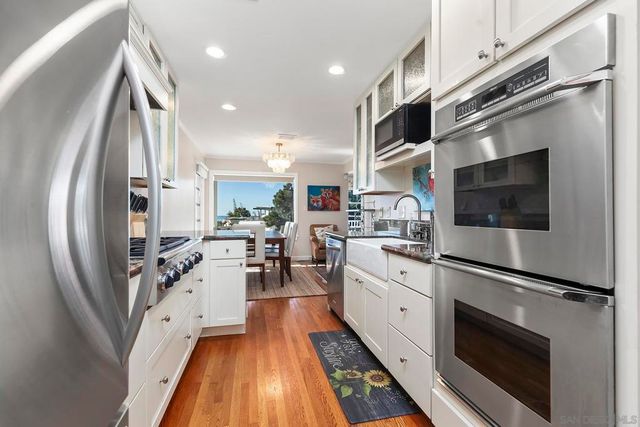 5741 Chelsea Ave, La Jolla, CA 92037