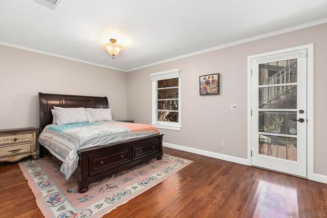 5741 Chelsea Ave, La Jolla, CA 92037