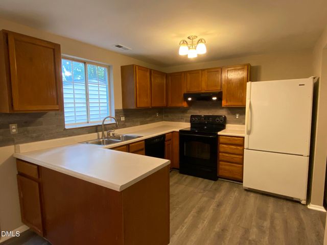 7708 Crown Crest Court, Raleigh, NC 27615