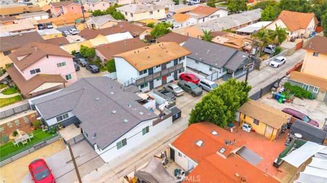 6221 Corona, Bell, CA 90201