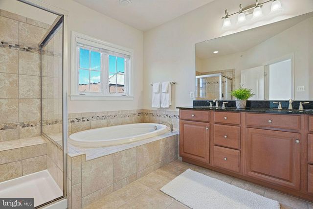 245 PARKVIEW, Gaithersburg, MD 20878