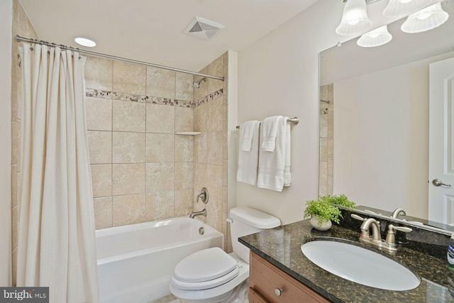 245 PARKVIEW, Gaithersburg, MD 20878