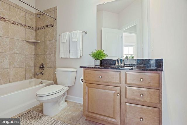 245 PARKVIEW, Gaithersburg, MD 20878