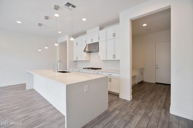 7358 E CASITAS DEL RIO Drive, Scottsdale, AZ 85255