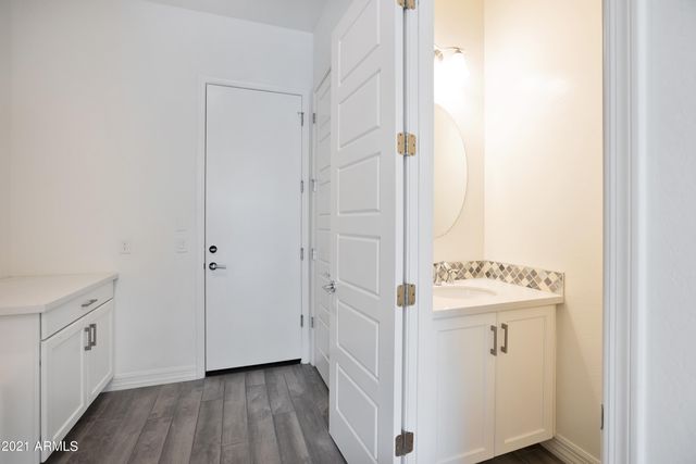 7358 E CASITAS DEL RIO Drive, Scottsdale, AZ 85255