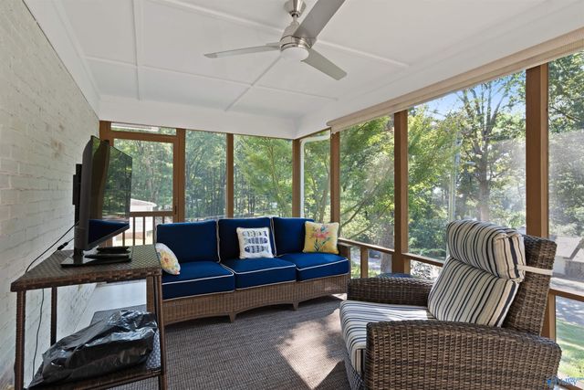 1829 Forest Drive, Guntersville, AL 35976