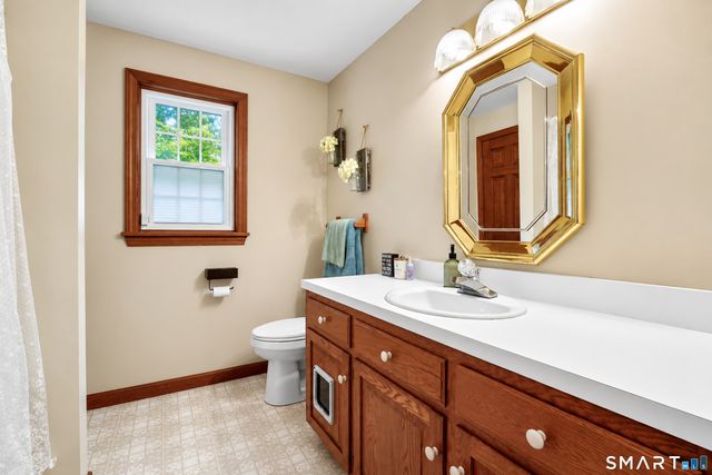 142 Ford Road, Woodbridge, CT 06525