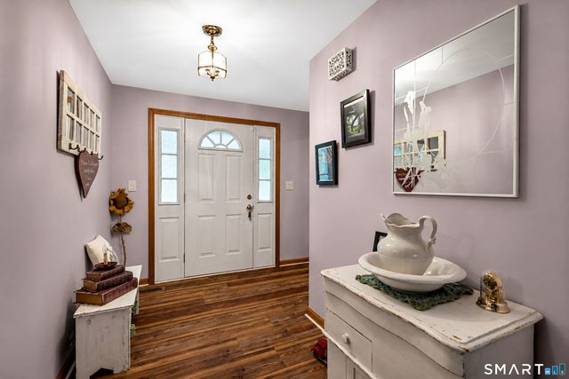 142 Ford Road, Woodbridge, CT 06525