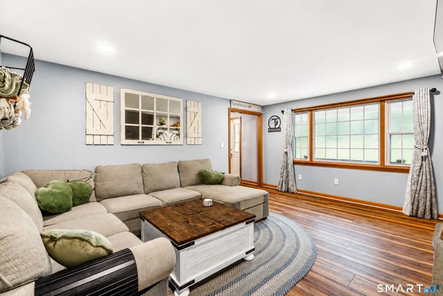 142 Ford Road, Woodbridge, CT 06525