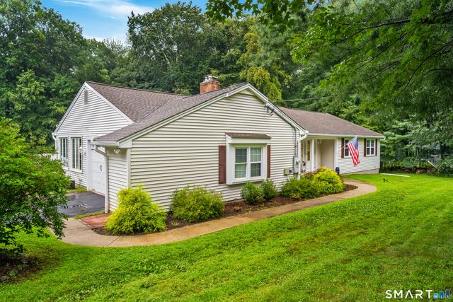 142 Ford Road, Woodbridge, CT 06525